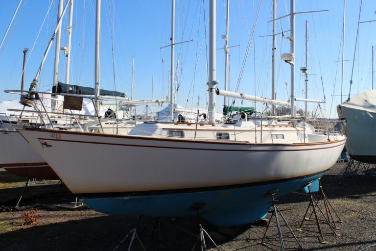 36′ Pearson 365 Ketch – 1981 | Ambrose Yacht Sales