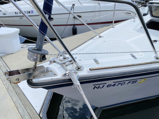 28′ O’Day 28 1984 Ambrose Yacht Sales